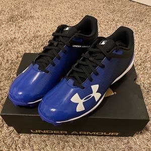 NWT underarmour baseball cleats